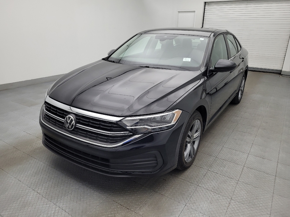 2024 Volkswagen Jetta SE's photo