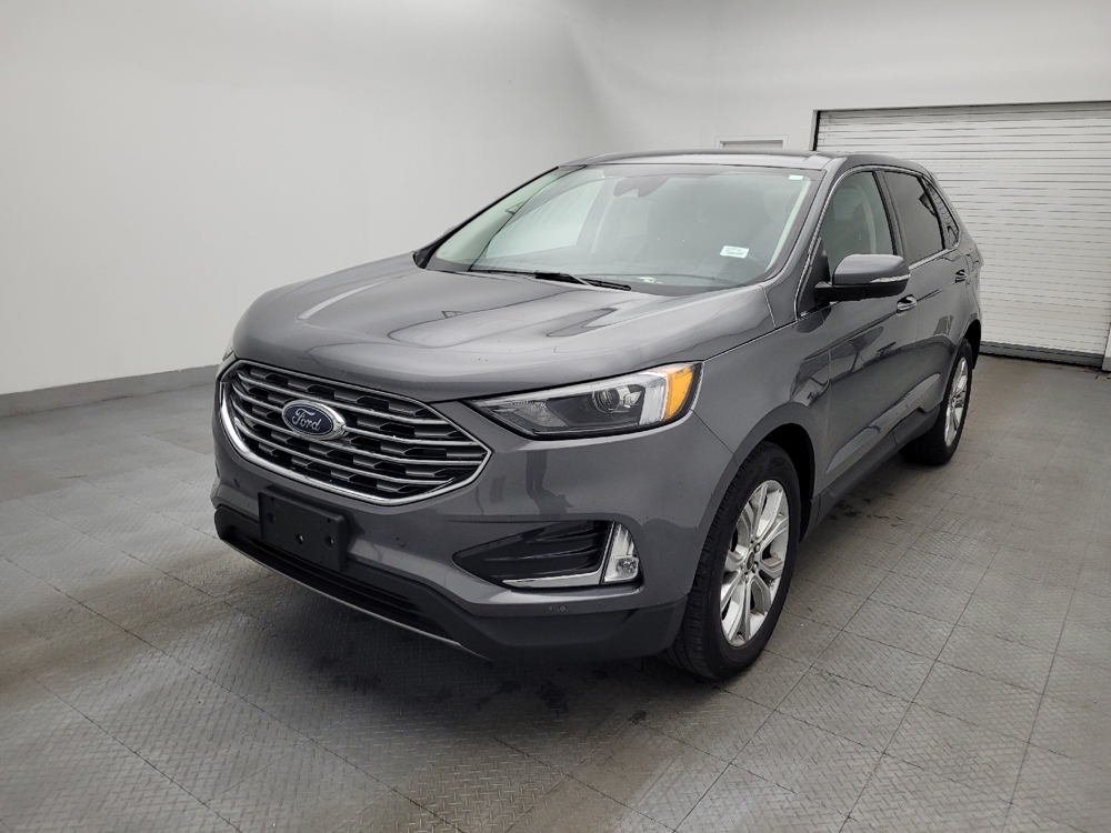 2024 Ford Edge Titanium's photo