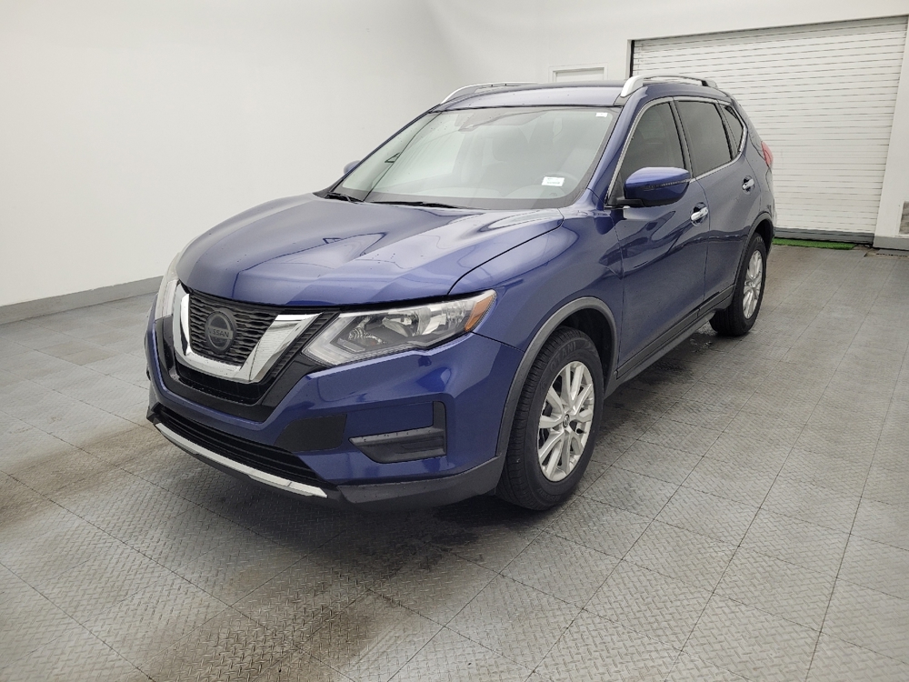 2020 Nissan Rogue SV's photo