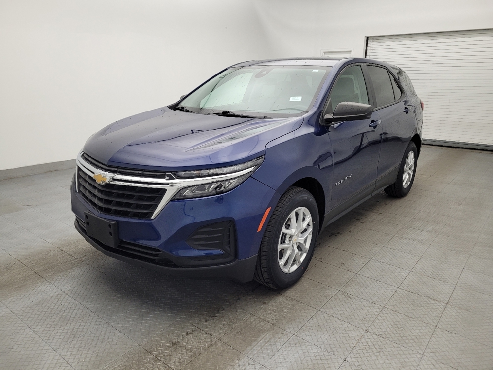 2022 Chevrolet Equinox LS's photo