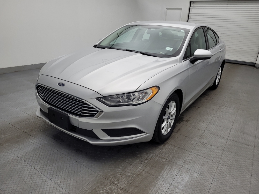 2017 Ford Fusion S's photo