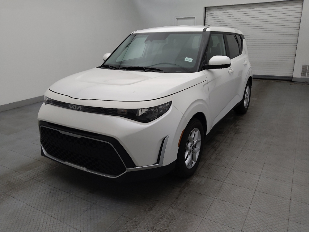 2024 Kia Soul LX's photo