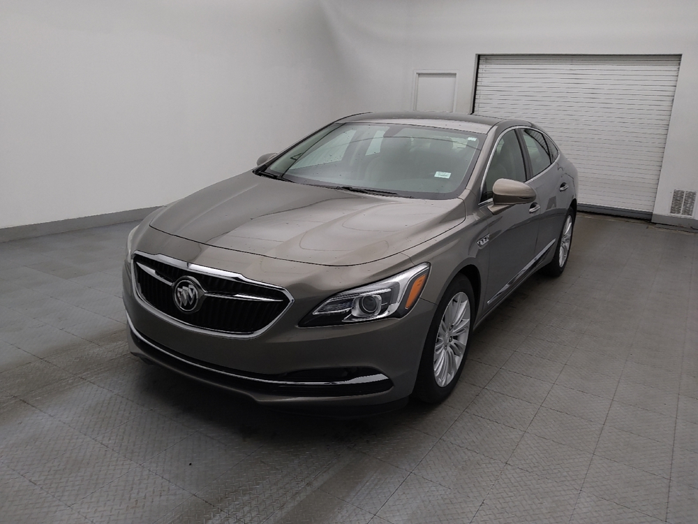 2019 Buick LaCrosse Preferred's photo