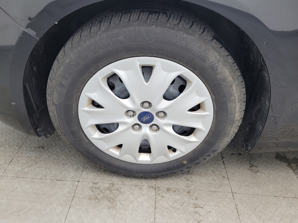 2019 Ford Fusion S - Photo 24