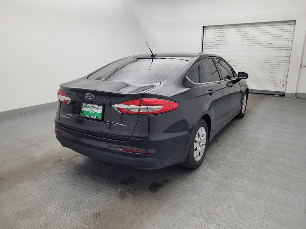 2019 Ford Fusion S - Photo 7