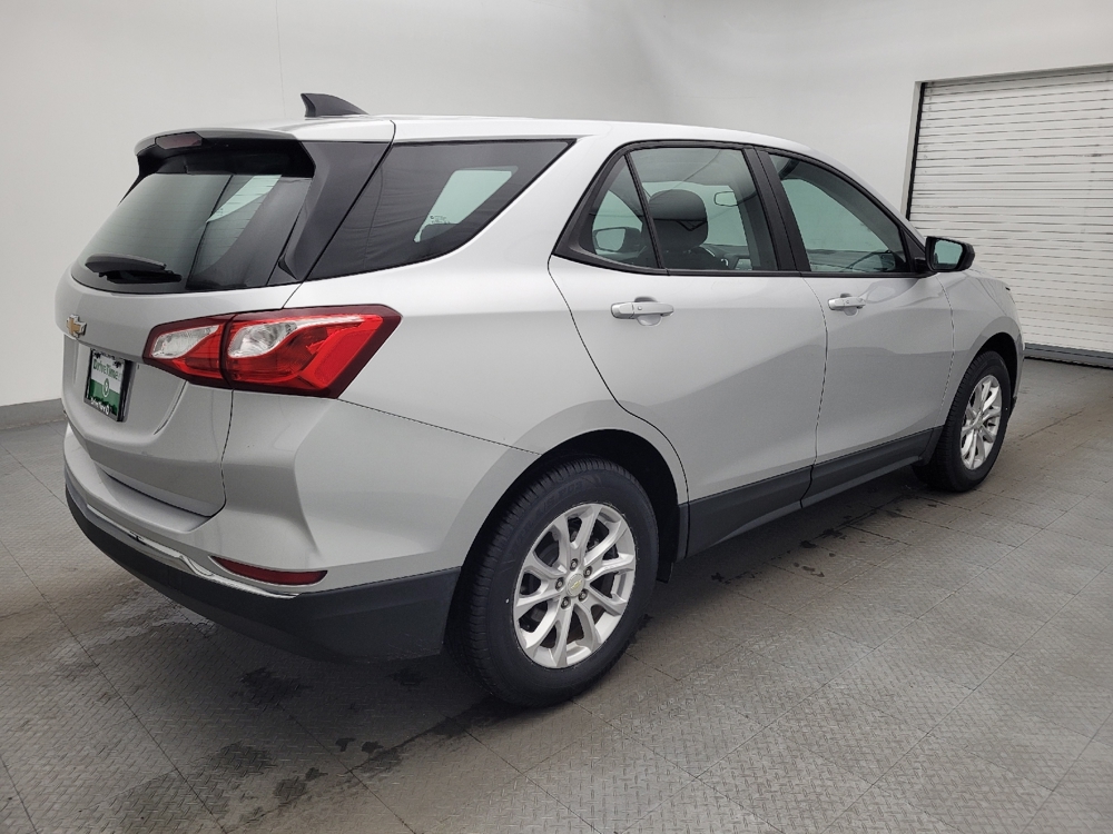 2018 Chevrolet Equinox LS - Photo 8
