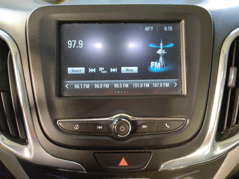 2018 Chevrolet Equinox LS - Photo 19