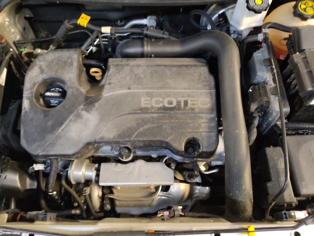 2018 Chevrolet Equinox LS - Photo 23