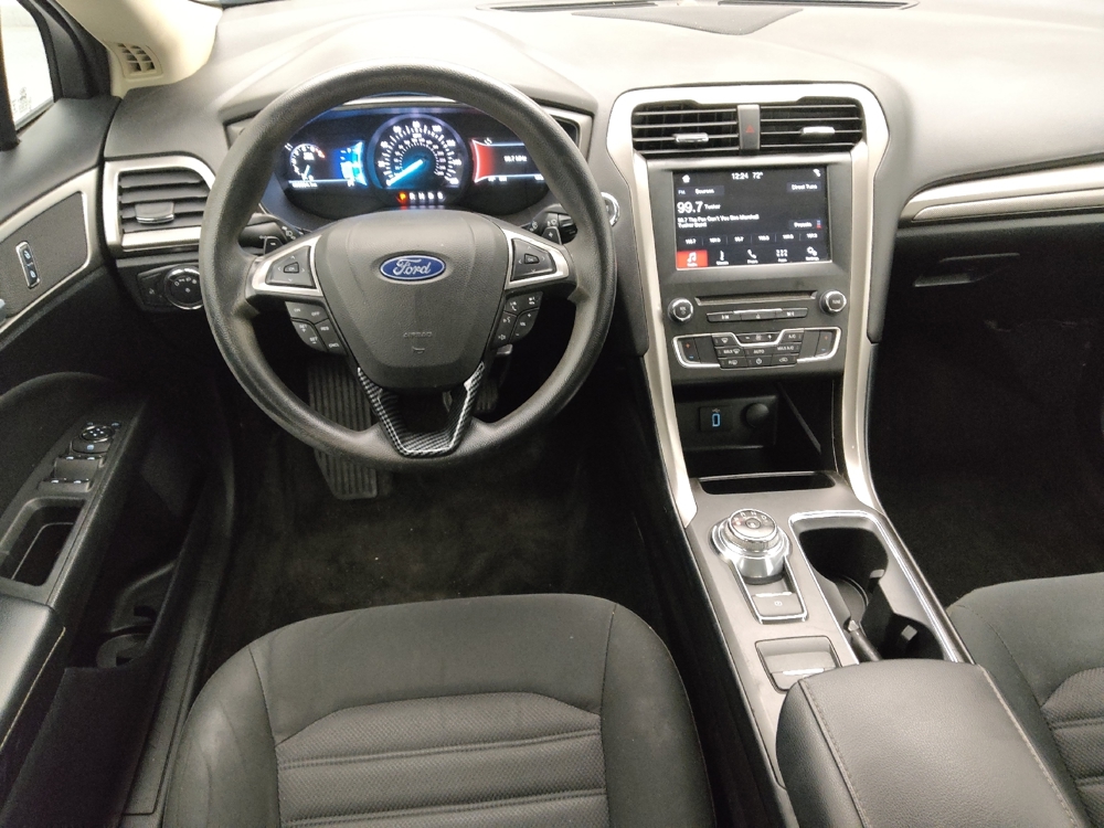 2018 Ford Fusion SE - Photo 17