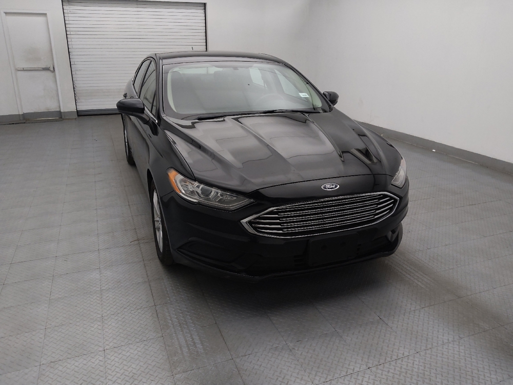 2018 Ford Fusion SE - Photo 11