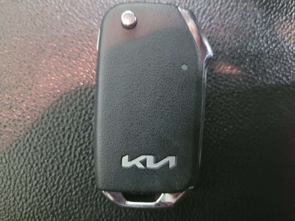 2024 Kia Forte LXS - Photo 25