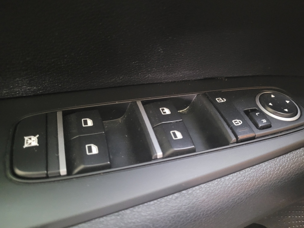 2024 Kia Forte LXS - Photo 21