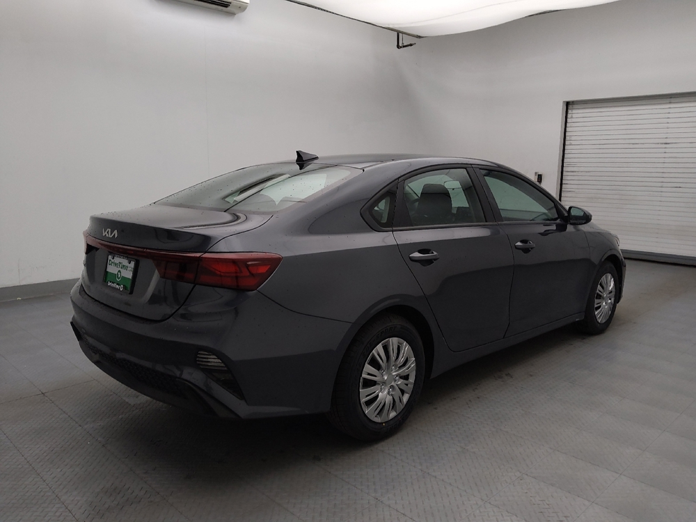 2024 Kia Forte LXS - Photo 7