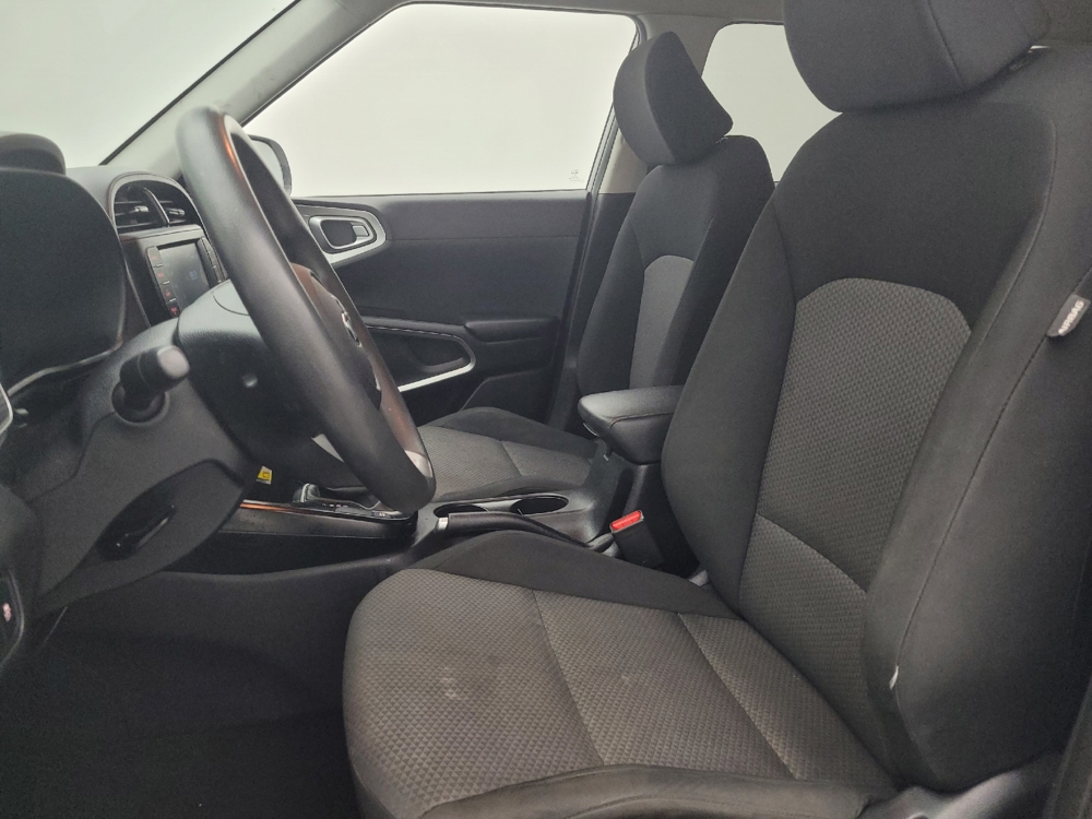 2020 Kia Soul LX - Photo 13