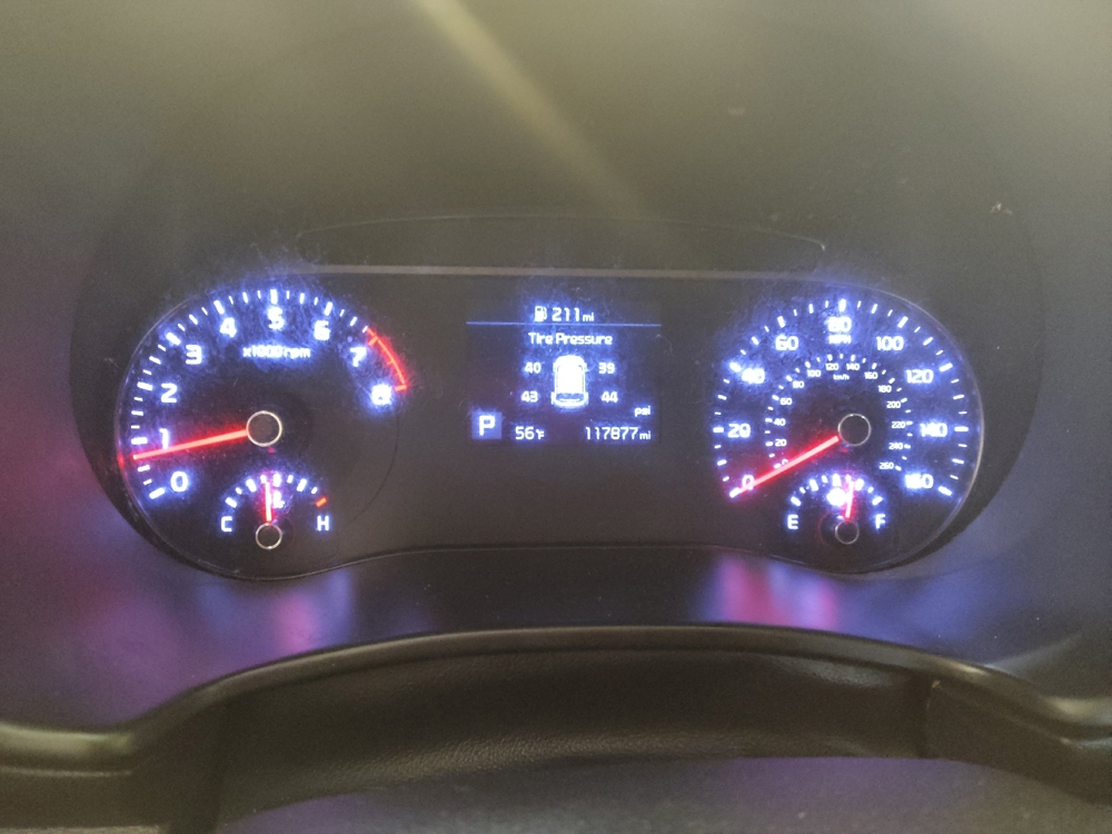 2020 Kia Soul LX - Photo 18
