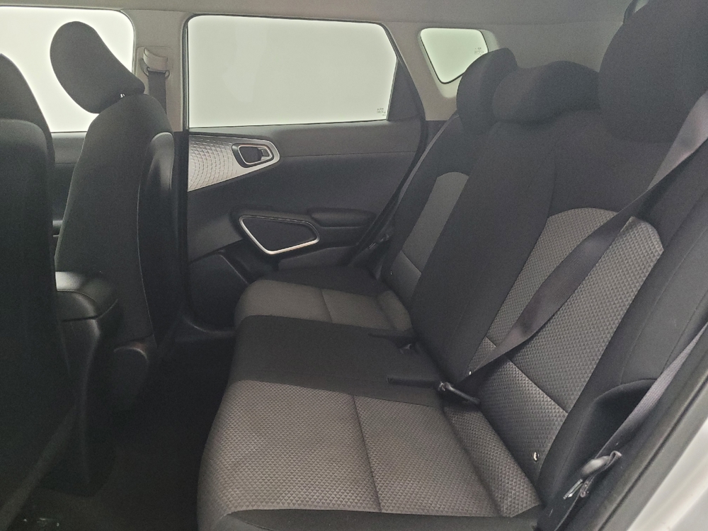 2020 Kia Soul LX - Photo 14