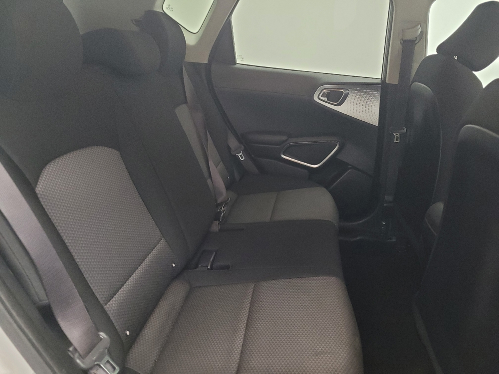 2020 Kia Soul LX - Photo 15