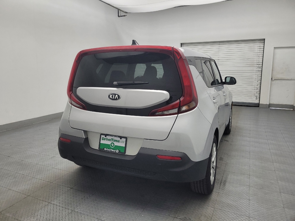 2020 Kia Soul LX - Photo 6