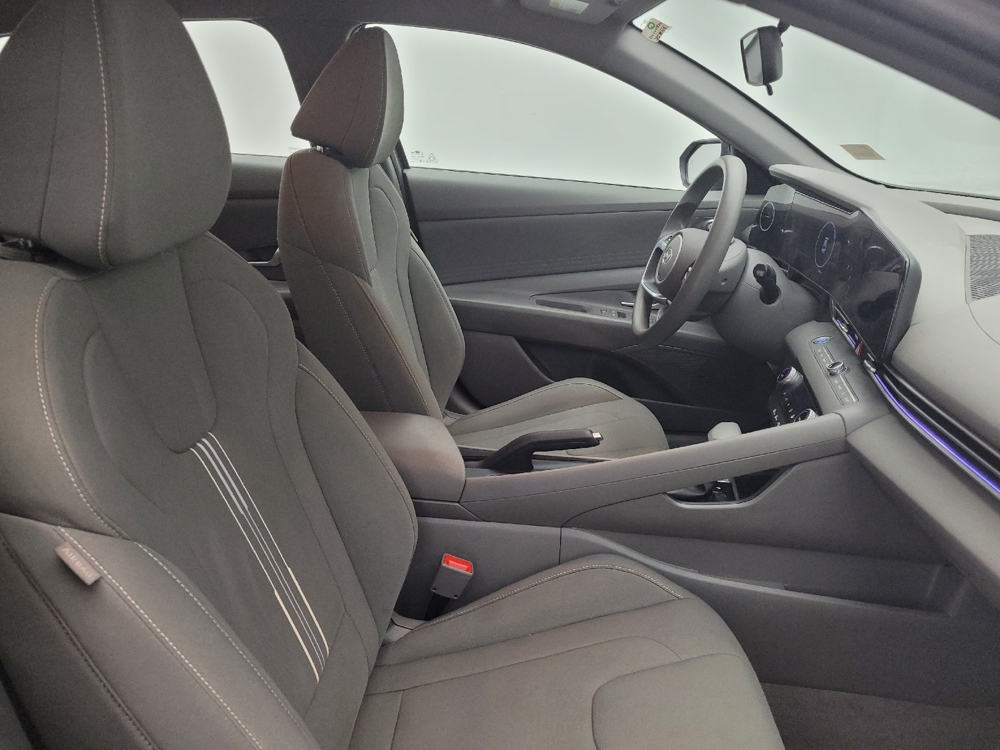 2024 Hyundai Elantra SEL - Photo 16