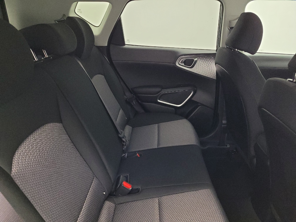 2025 Kia Soul LX - Photo 15