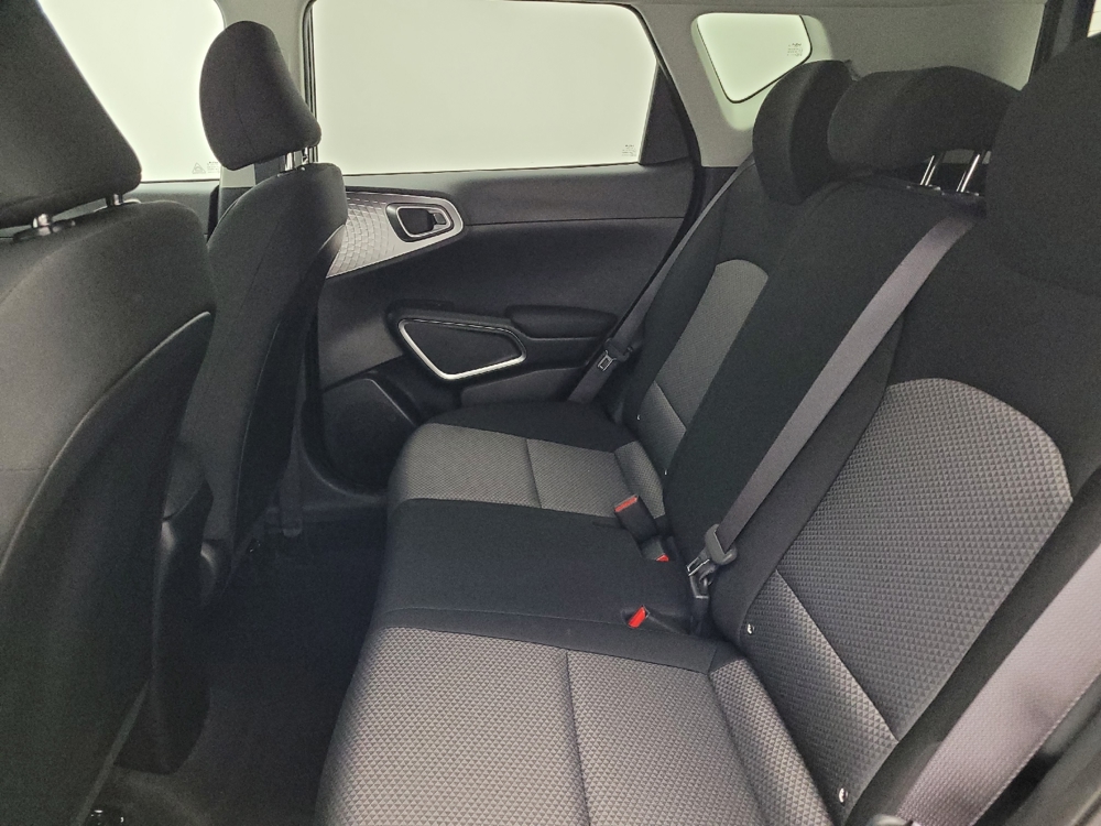 2025 Kia Soul LX - Photo 14