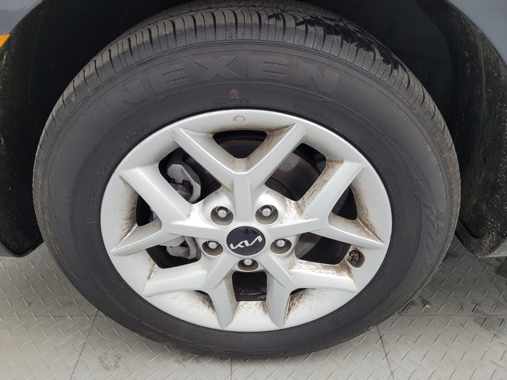 2025 Kia Soul LX - Photo 24