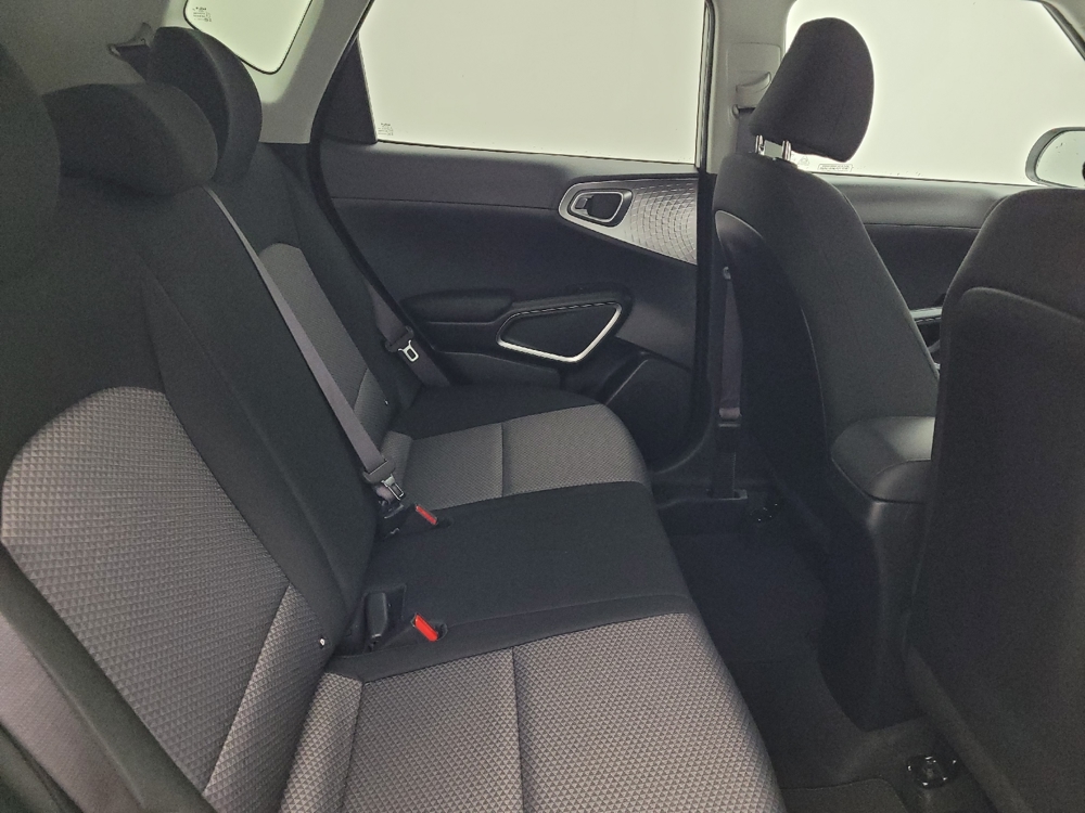 2025 Kia Soul LX - Photo 15