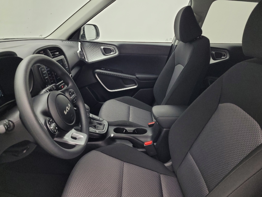 2025 Kia Soul LX - Photo 13