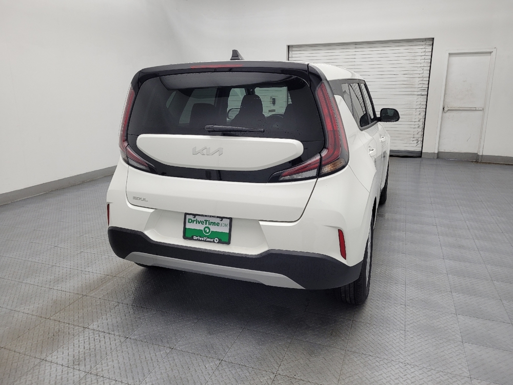 2025 Kia Soul LX - Photo 6