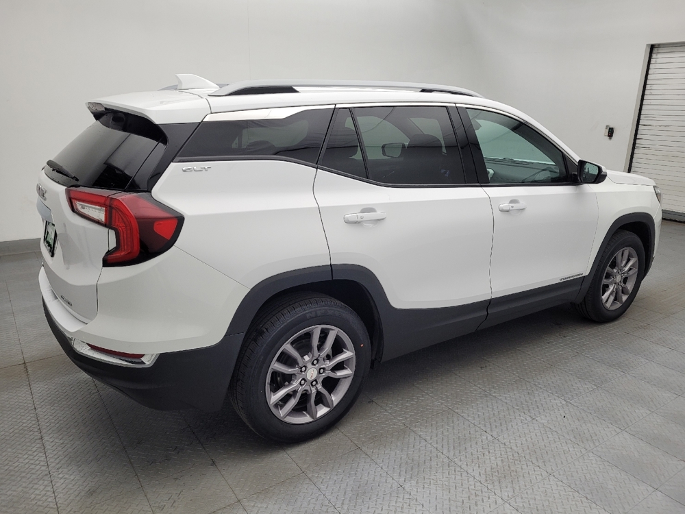 2023 GMC Terrain SLT - Photo 8