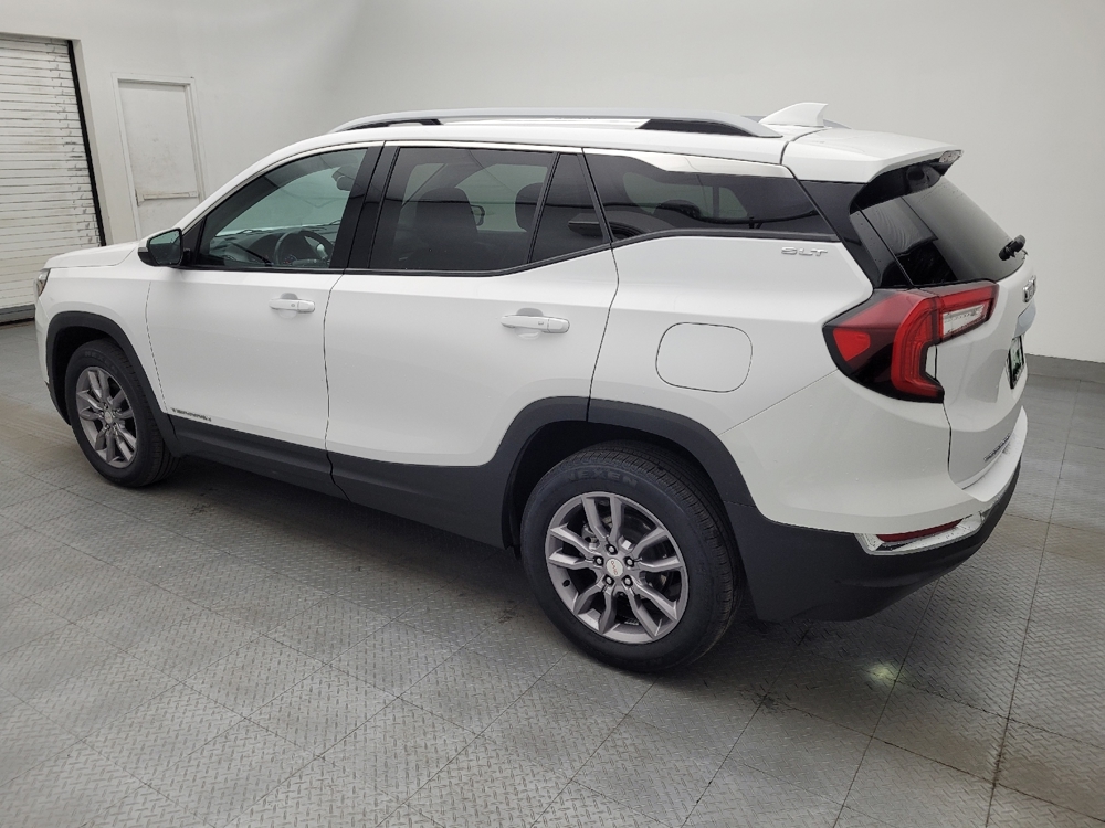 2023 GMC Terrain SLT - Photo 3