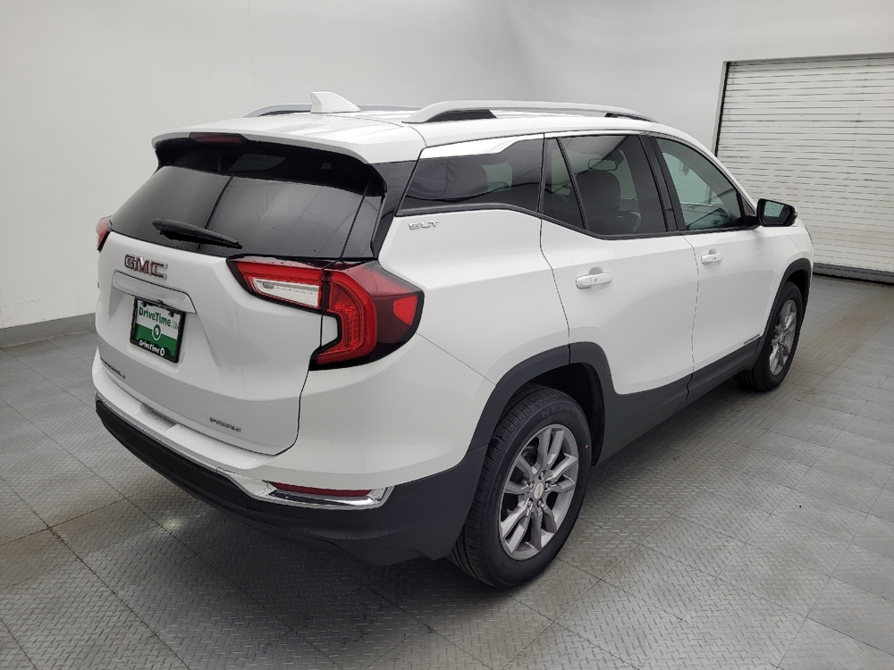 2023 GMC Terrain SLT - Photo 7