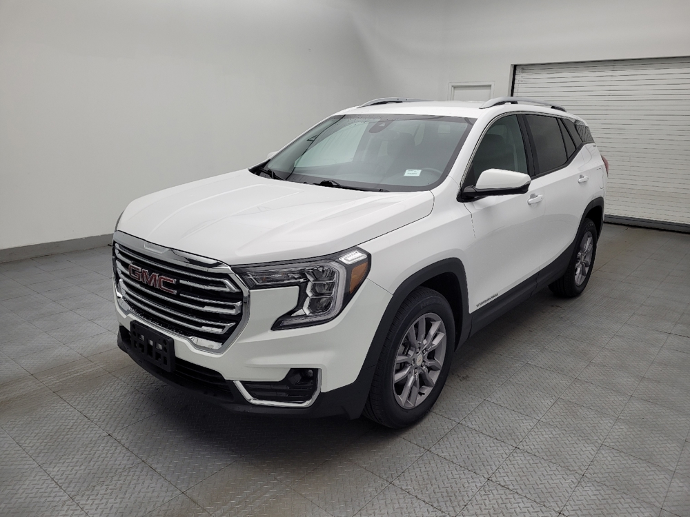 2023 GMC Terrain SLT - Photo 2
