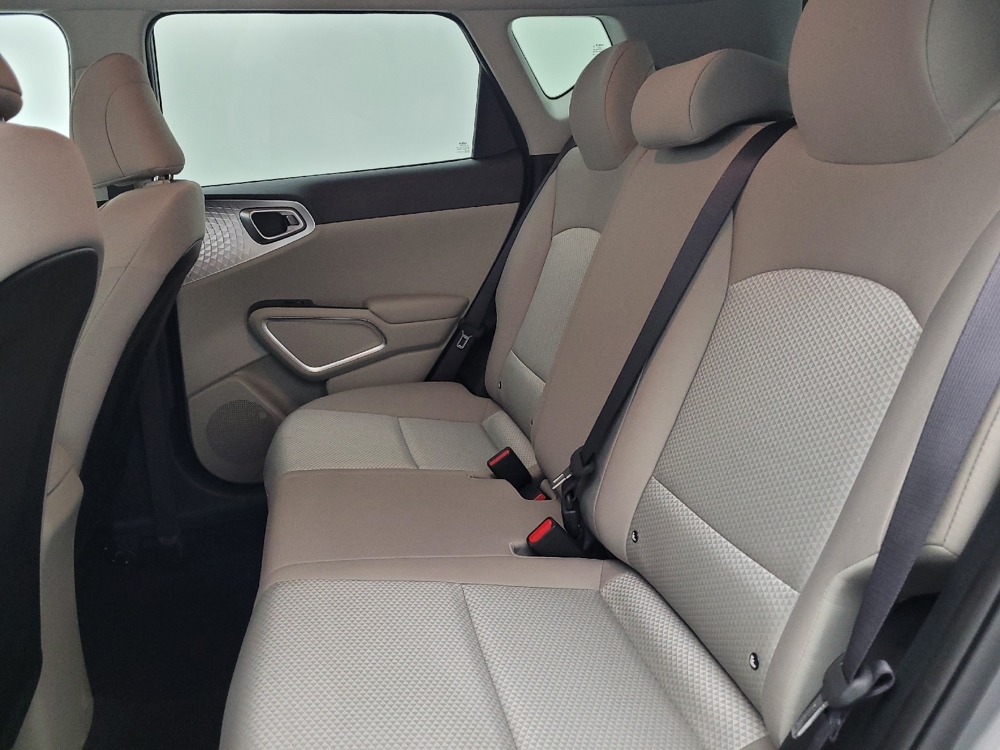 2025 Kia Soul LX - Photo 14