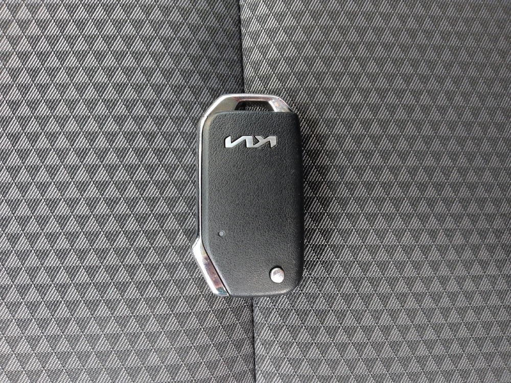 2025 Kia Soul LX - Photo 25