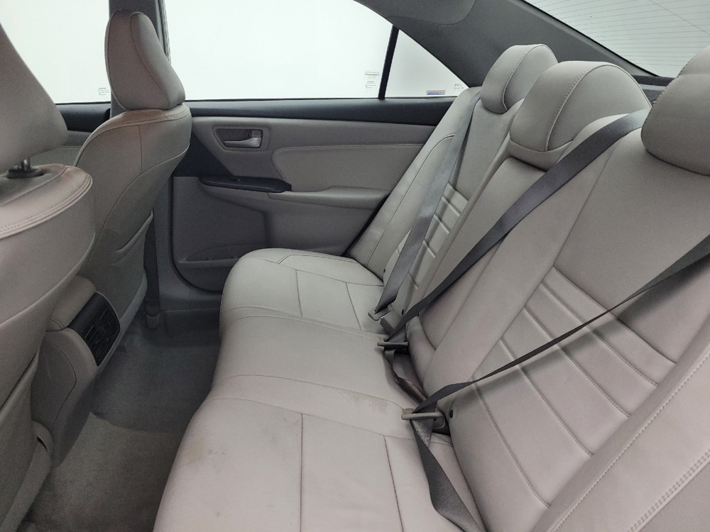 2016 Toyota Camry XLE - Photo 14