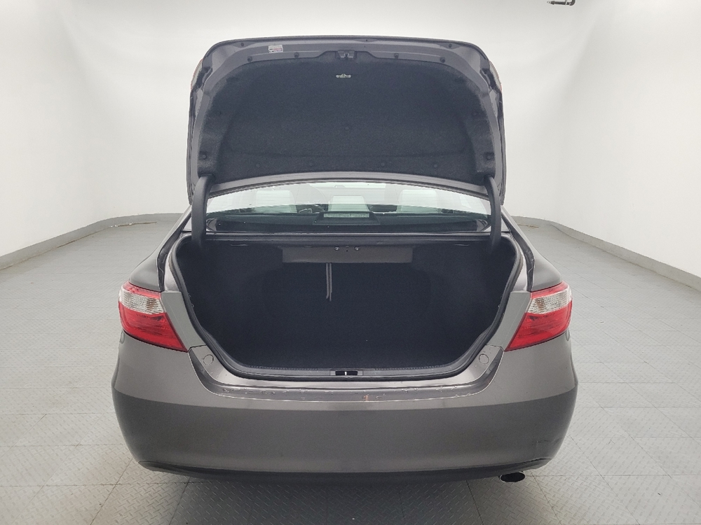 2016 Toyota Camry XLE - Photo 22