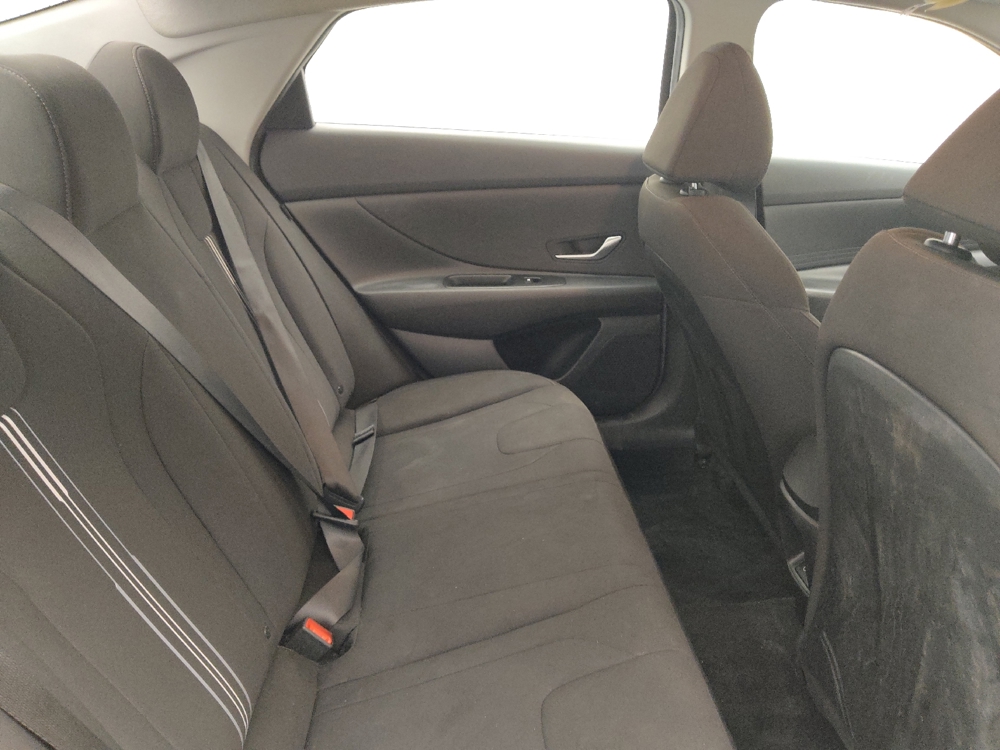 2024 Hyundai Elantra Blue - Photo 15