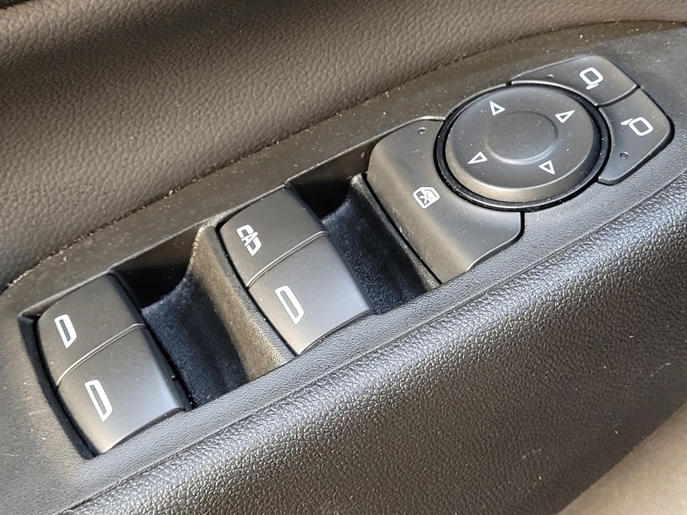 2024 Chevrolet Equinox LT - Photo 21
