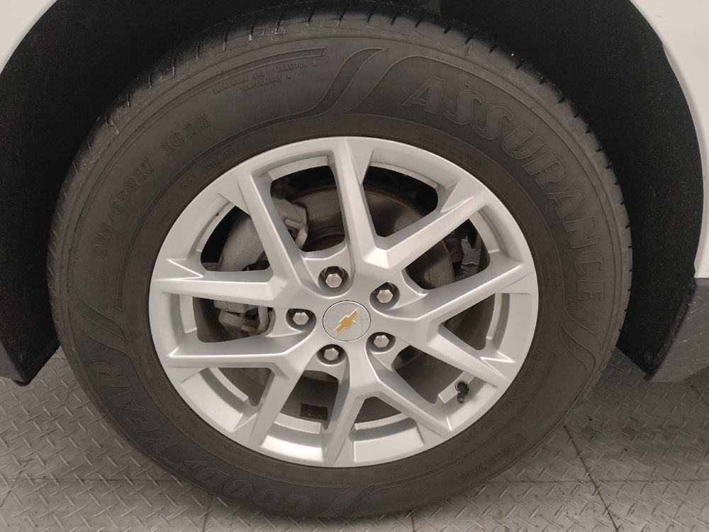 2024 Chevrolet Equinox LT - Photo 24