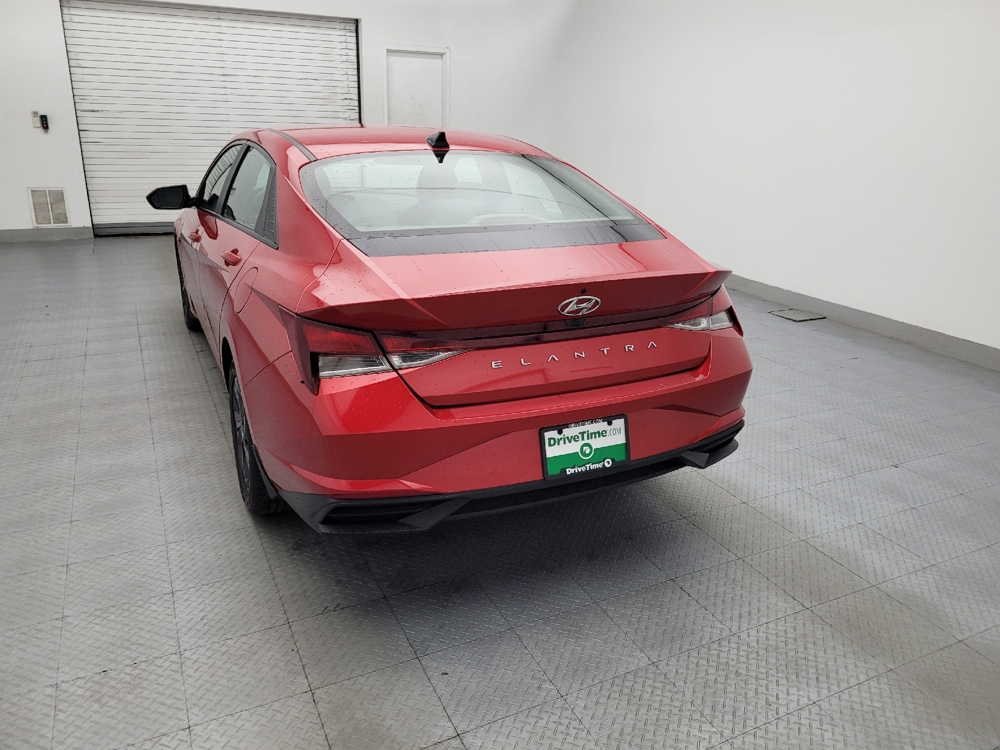 2023 Hyundai Elantra SEL - Photo 5