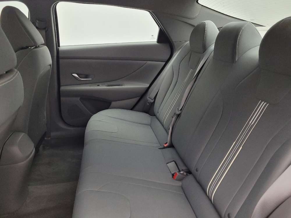 2023 Hyundai Elantra SEL - Photo 14