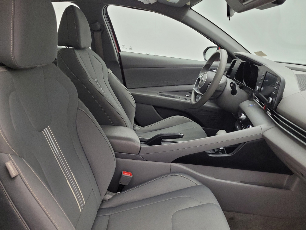2023 Hyundai Elantra SEL - Photo 16