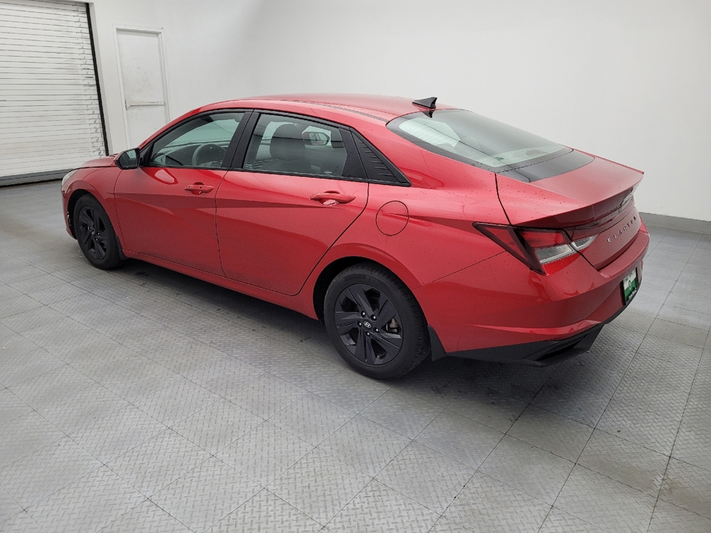 2023 Hyundai Elantra SEL - Photo 3