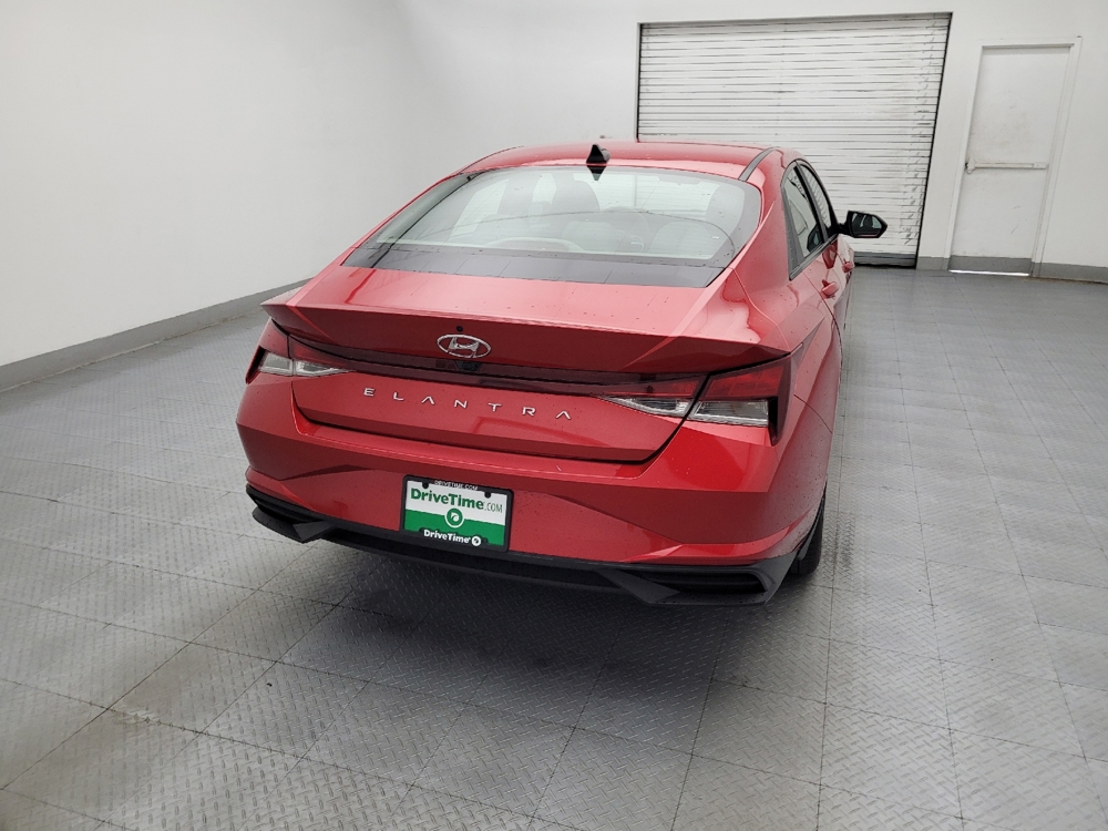 2023 Hyundai Elantra SEL - Photo 6