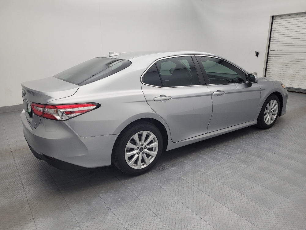 2019 Toyota Camry LE - Photo 8