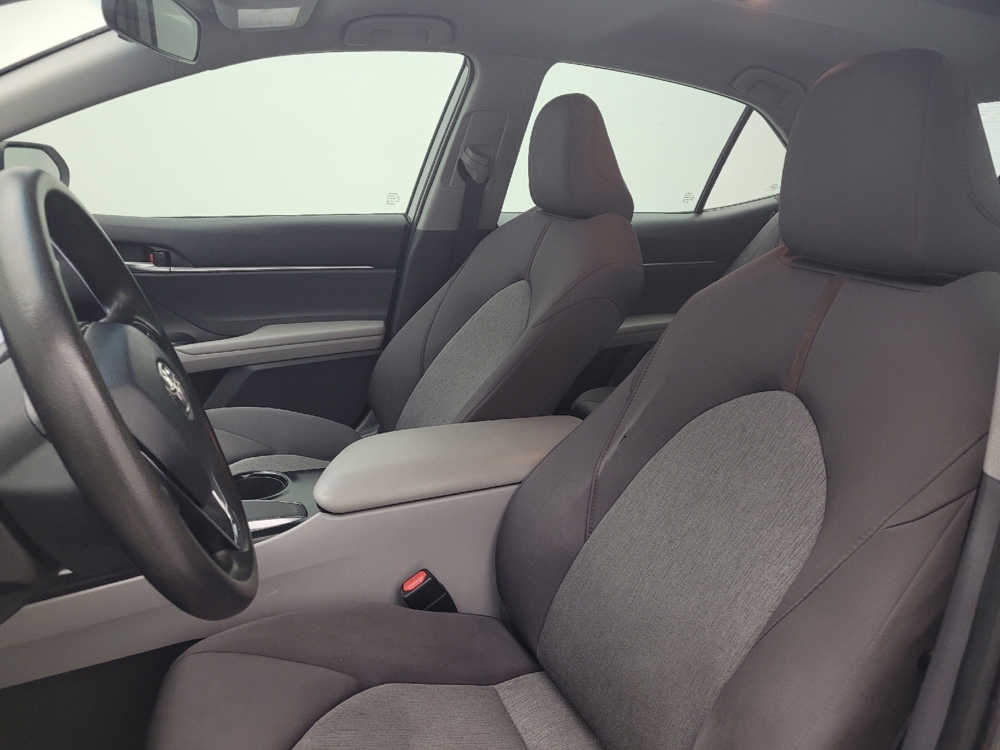 2019 Toyota Camry LE - Photo 13