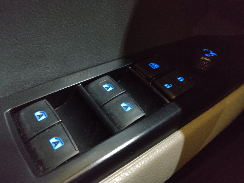 2019 Toyota Camry LE - Photo 21