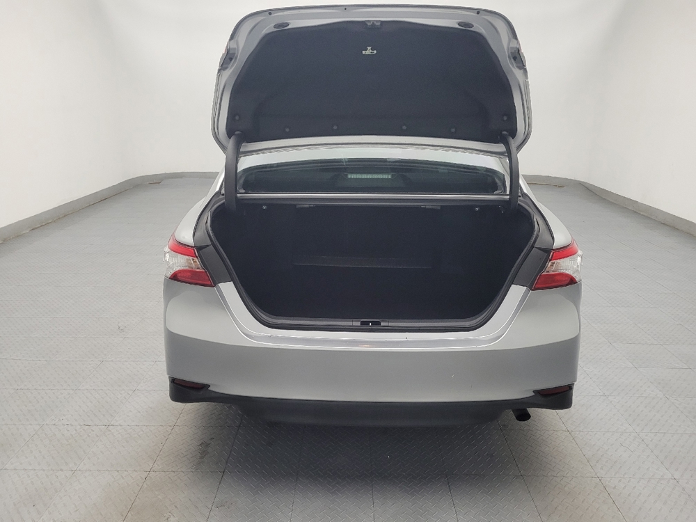 2019 Toyota Camry LE - Photo 22