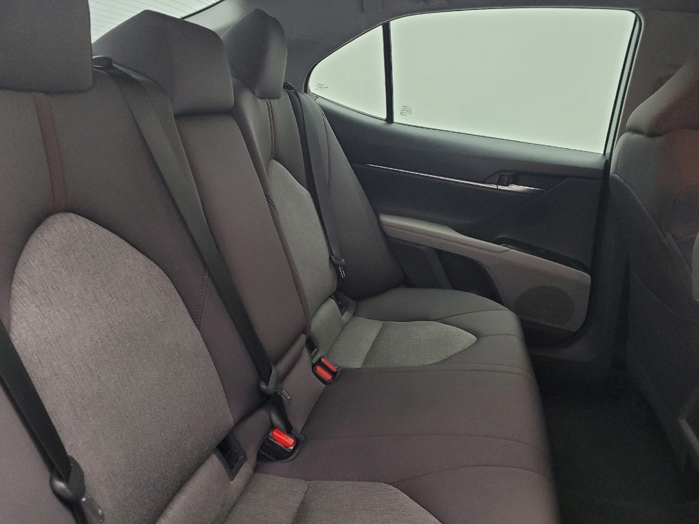 2019 Toyota Camry LE - Photo 15